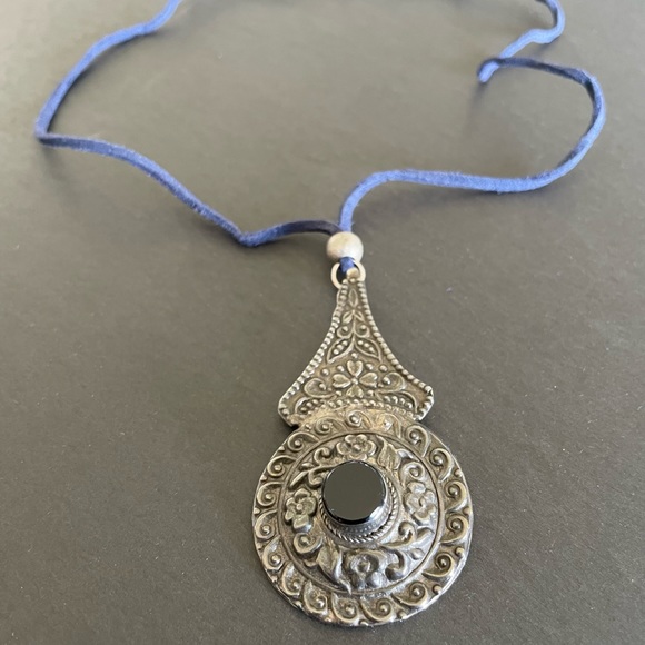 Antique 925 Sterling Silver Pendant with Black Onyx Gemstone - Picture 3 of 5